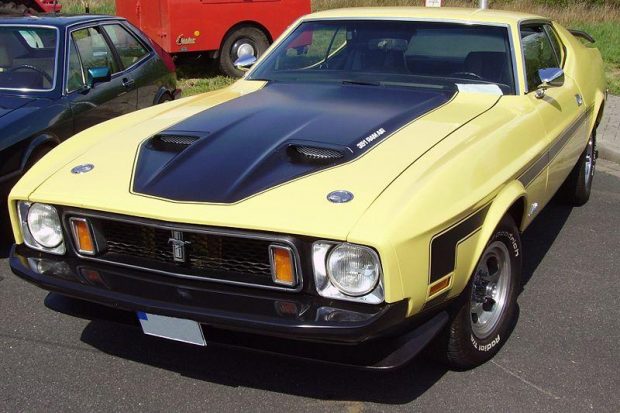 1971-Ford_Mustang_MachI