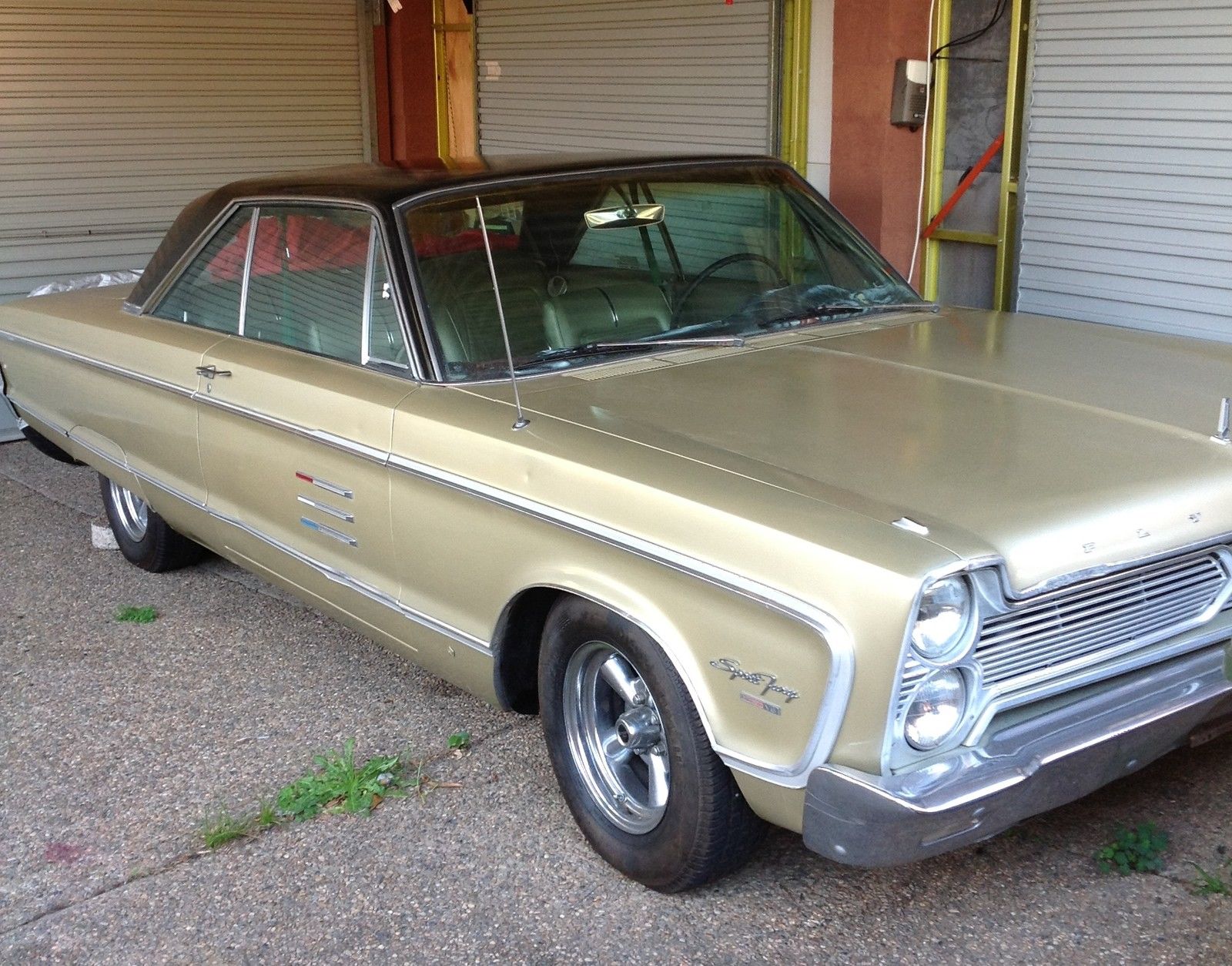 1966 PLYMOUTH FURY SPORT COUPE V8 383