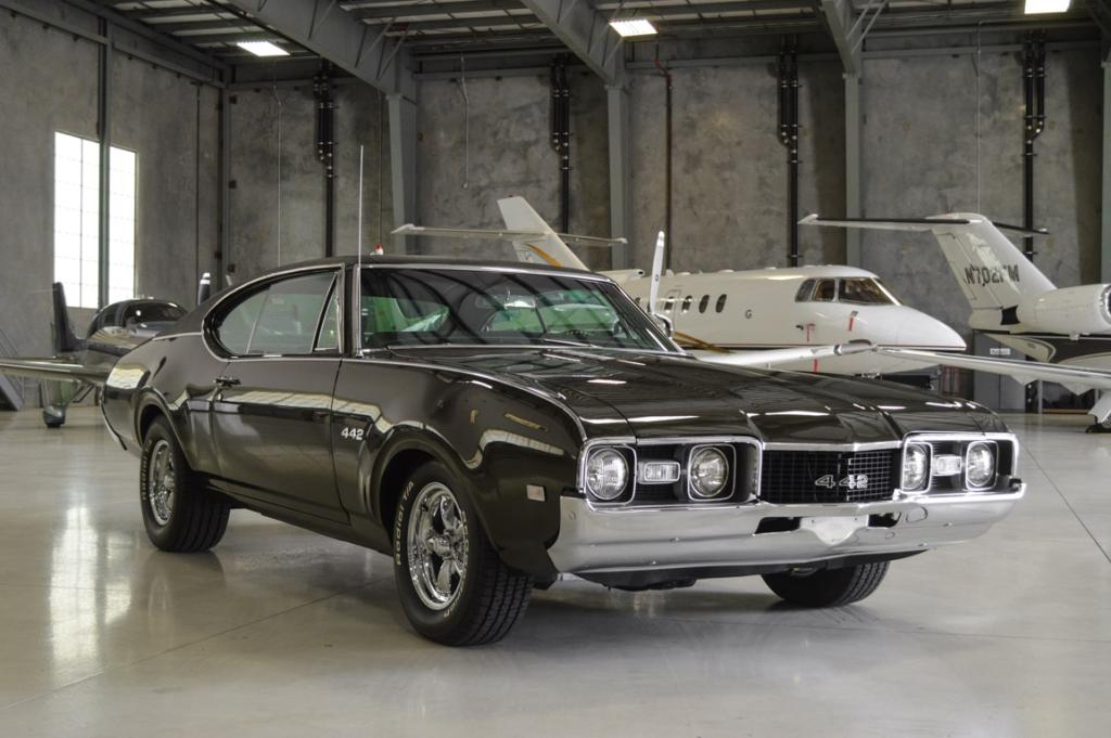 1968 Oldsmobile Cutlass 442 Holiday Coupe2