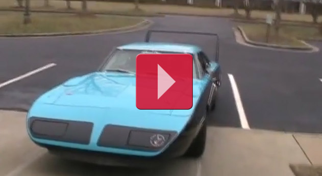 Nascar Tribute Plymouth Superbird with 800hp