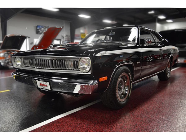 1972-Plymouth-Duster-340-H-Code-Car