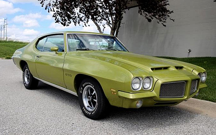 Classic-1971-Pontiac-GTO-400ci-2