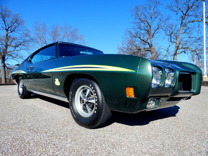 1970-Pontiac-GTO-Judge-1-of-452-1