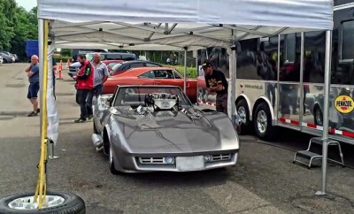 Corvette-With-Worlds-Biggest-Street-Engine-567567