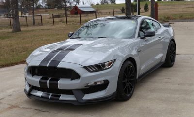 2015-Ford-Mustang-Shelby-GT350-33