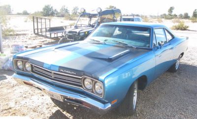 Plymouth-Road-Runner-